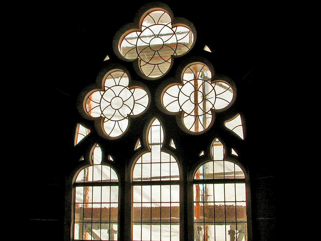 Südwand, restauriertes Maßwerk 2007